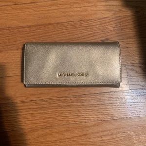 Michael Kors wallet